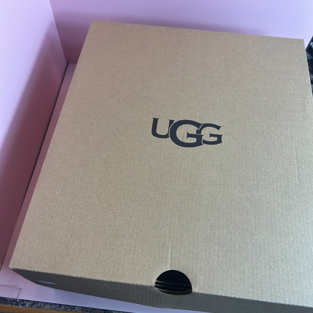 UGG EZ DUZZIT ESSENTIAL LACE UP (8.5) - Picture 13 of 13